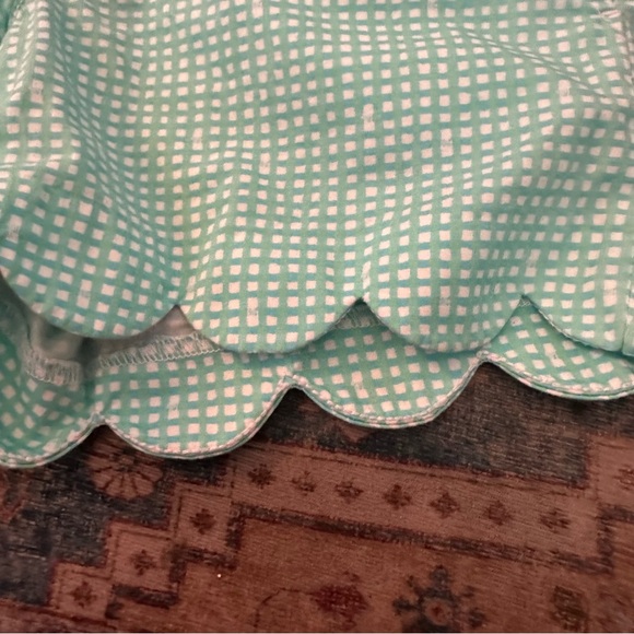 Lilly Pulitzer• Spring 2013 Green Blue and White Buttercup Short Size 2 - Picture 4 of 8